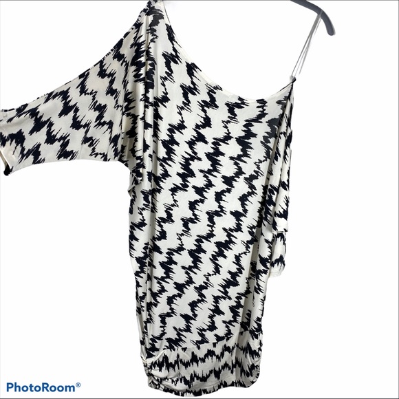 Tart Off The Shoulder Dress Cream Black Size Small - Picture 2 of 8